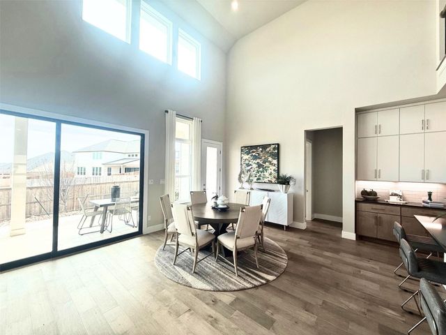 605 Crescent View DR, Georgetown, TX 78628