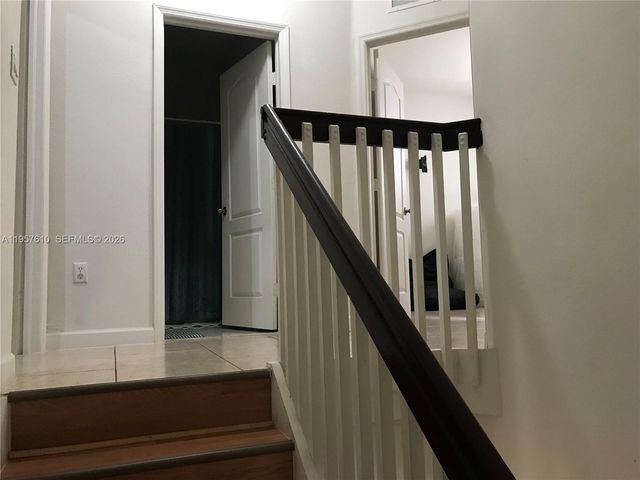 8031 W 36th Ave 2, Hialeah, FL 33018