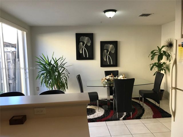 8031 W 36th Ave 2, Hialeah, FL 33018