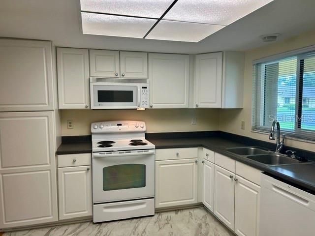 2506 OAKLEAF LANE 25B, Clearwater, FL 33763