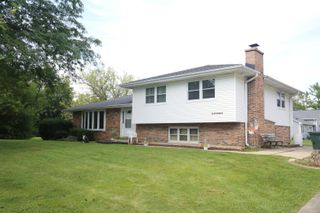 114 Rosemary Avenue, Inverness, IL 60010