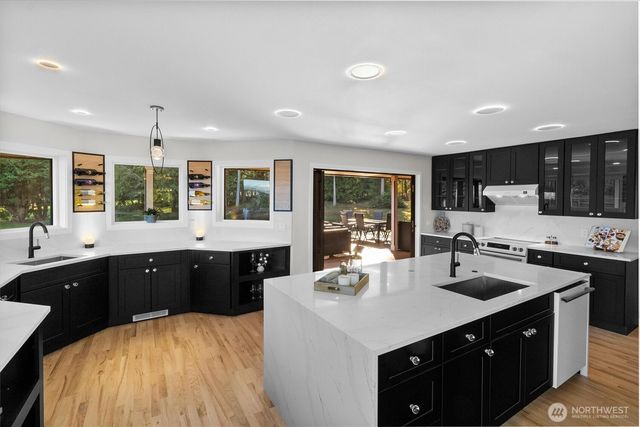 16163 Andal Lane, Mount Vernon, WA 98274