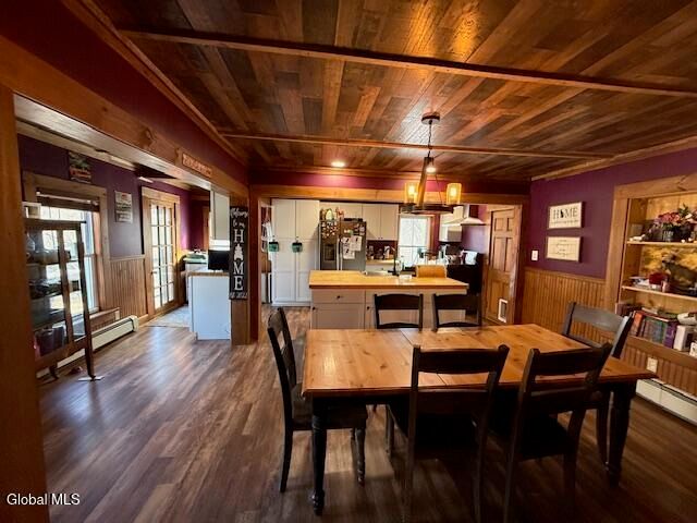 4 Raceville Road, Hampton, NY 12837