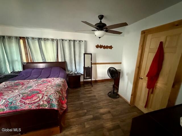 4 Raceville Road, Hampton, NY 12837