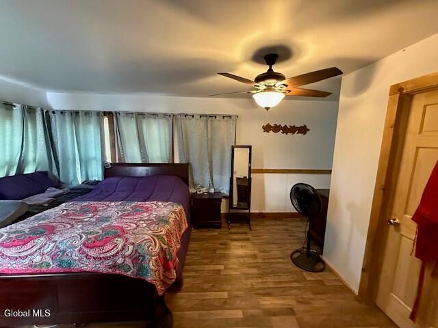 4 Raceville Road, Hampton, NY 12837