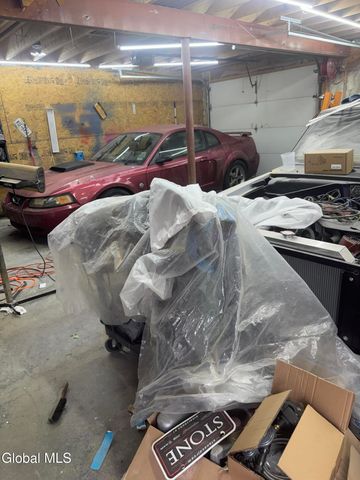 4 Raceville Road, Hampton, NY 12837