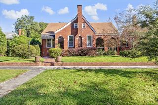 326 E 56th Street, Savannah, GA 31405