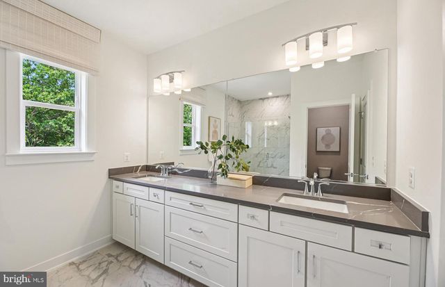 1102 CRESTED WOOD DR, Laurel, MD 20724