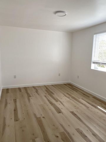 55 SE 13th Street, Dania Beach, FL 33004