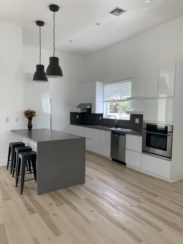 55 SE 13th Street, Dania Beach, FL 33004