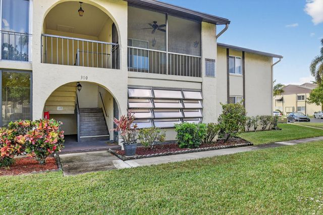 310 Pine Ridge Circle B-1, Greenacres, FL 33463