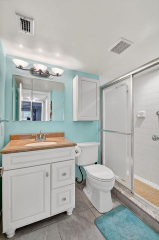 310 Pine Ridge Circle B-1, Greenacres, FL 33463