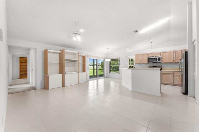 3737 Satin Leaf Court, Delray Beach, FL 33445