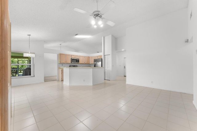3737 Satin Leaf Court, Delray Beach, FL 33445