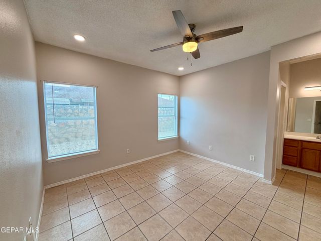 3629 CAVE PALM Place, El Paso, TX 79936