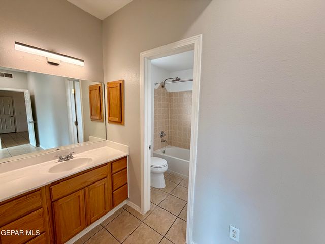 3629 CAVE PALM Place, El Paso, TX 79936