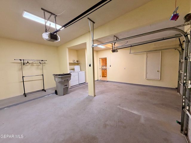 3629 CAVE PALM Place, El Paso, TX 79936