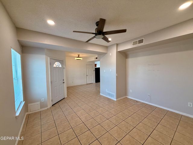 3629 CAVE PALM Place, El Paso, TX 79936