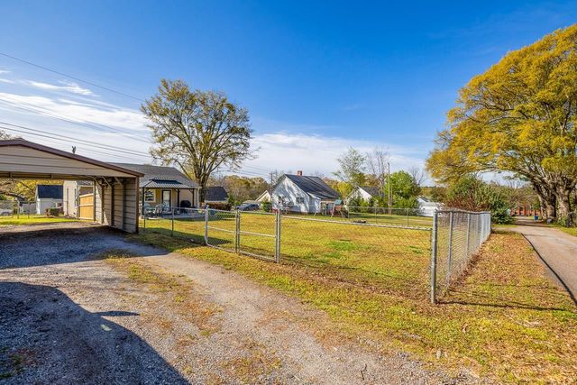 17 D Street, Inman, SC 29349