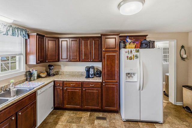 17 D Street, Inman, SC 29349