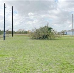 117 Dogfish Drive, Palacios, TX 77465