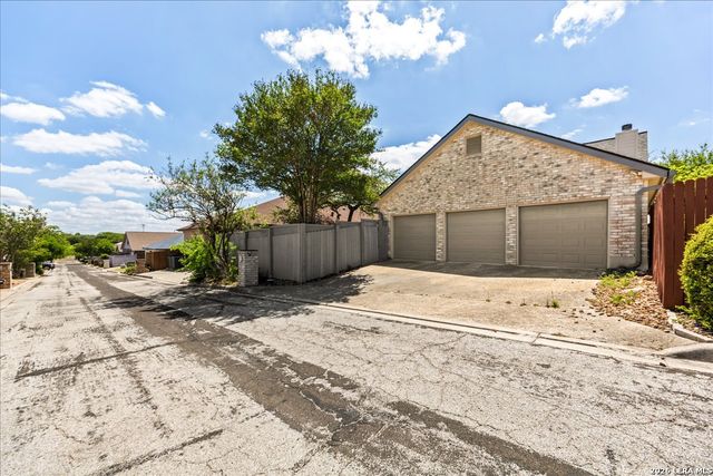 5919 Windy Cove, Windcrest, TX 78239