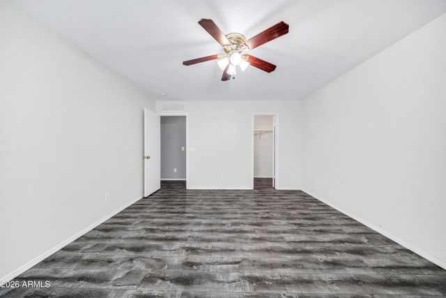 2913 W FREMONT Road, Phoenix, AZ 85041