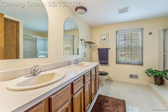 9600 Winterset Circle, Plymouth, MI 48170
