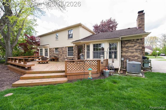9600 Winterset Circle, Plymouth, MI 48170
