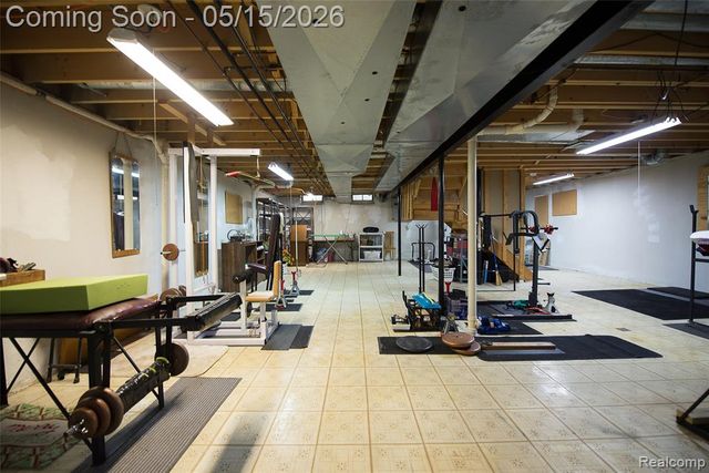9600 Winterset Circle, Plymouth, MI 48170
