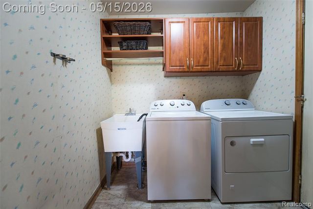 9600 Winterset Circle, Plymouth, MI 48170