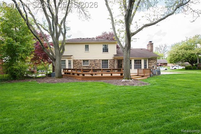 9600 Winterset Circle, Plymouth, MI 48170