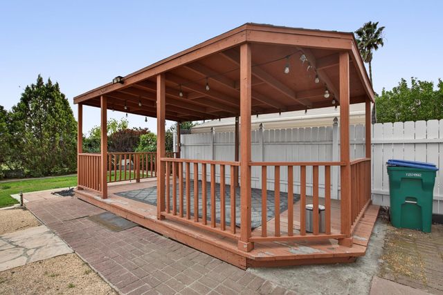 5444 E Main St, Stockton, CA 95215