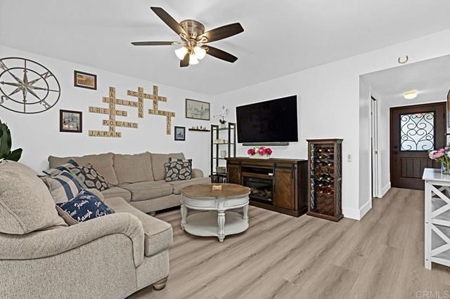 235 Crestview Glen, Escondido, CA 92026