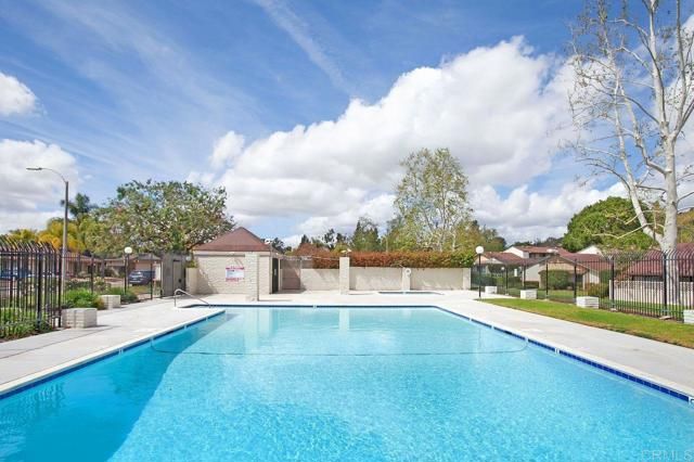 235 Crestview Glen, Escondido, CA 92026