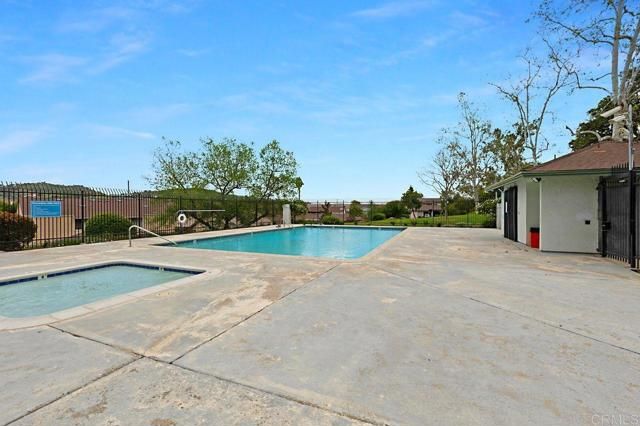 235 Crestview Glen, Escondido, CA 92026