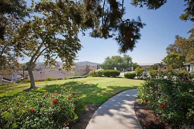 235 Crestview Glen, Escondido, CA 92026