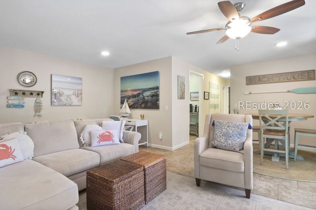 125 Cordillo Pkwy Apt 23, Hilton Head Island, SC 29928