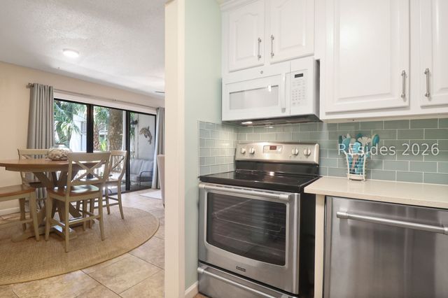 125 Cordillo Pkwy Apt 23, Hilton Head Island, SC 29928