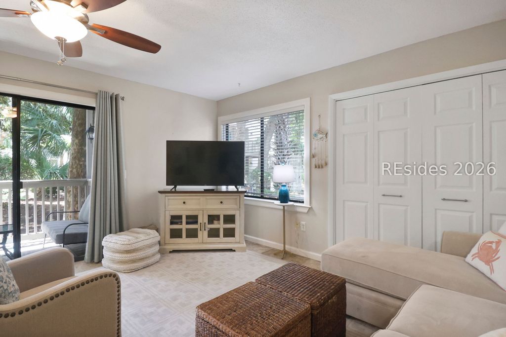 Image 13 of property listing at 125 Cordillo Pkwy Apt 23, Hilton Head Island, SC 29928