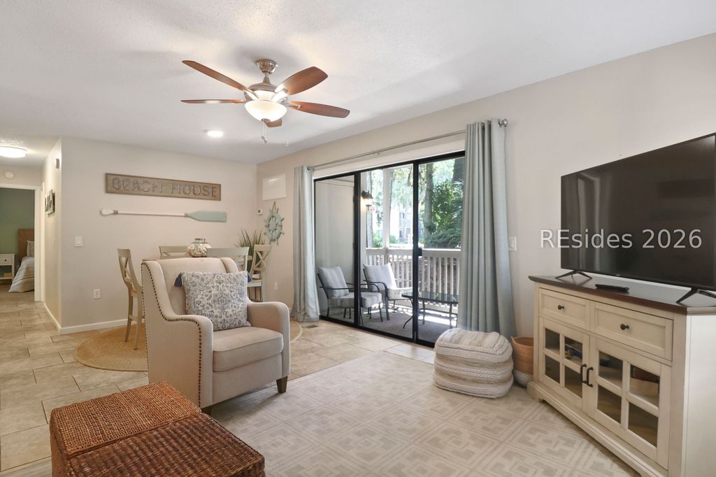 Image 14 of property listing at 125 Cordillo Pkwy Apt 23, Hilton Head Island, SC 29928