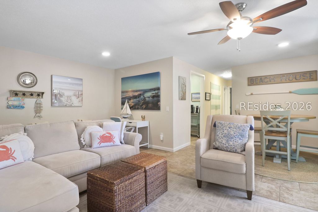 Image 15 of property listing at 125 Cordillo Pkwy Apt 23, Hilton Head Island, SC 29928