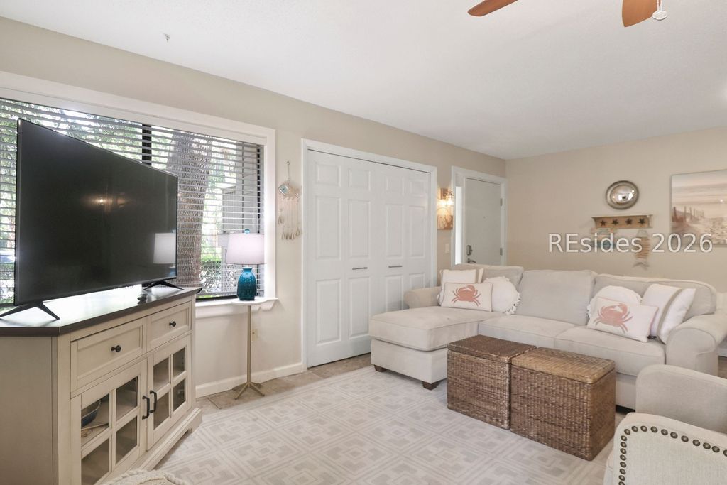 Image 16 of property listing at 125 Cordillo Pkwy Apt 23, Hilton Head Island, SC 29928