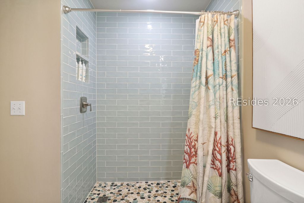 Image 24 of property listing at 125 Cordillo Pkwy Apt 23, Hilton Head Island, SC 29928