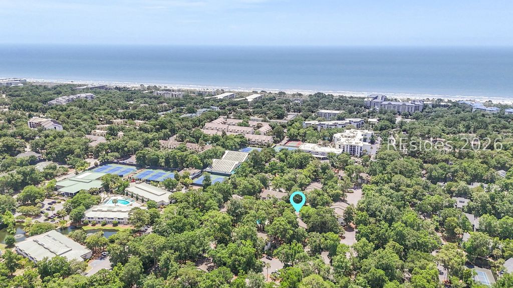 Image 34 of property listing at 125 Cordillo Pkwy Apt 23, Hilton Head Island, SC 29928