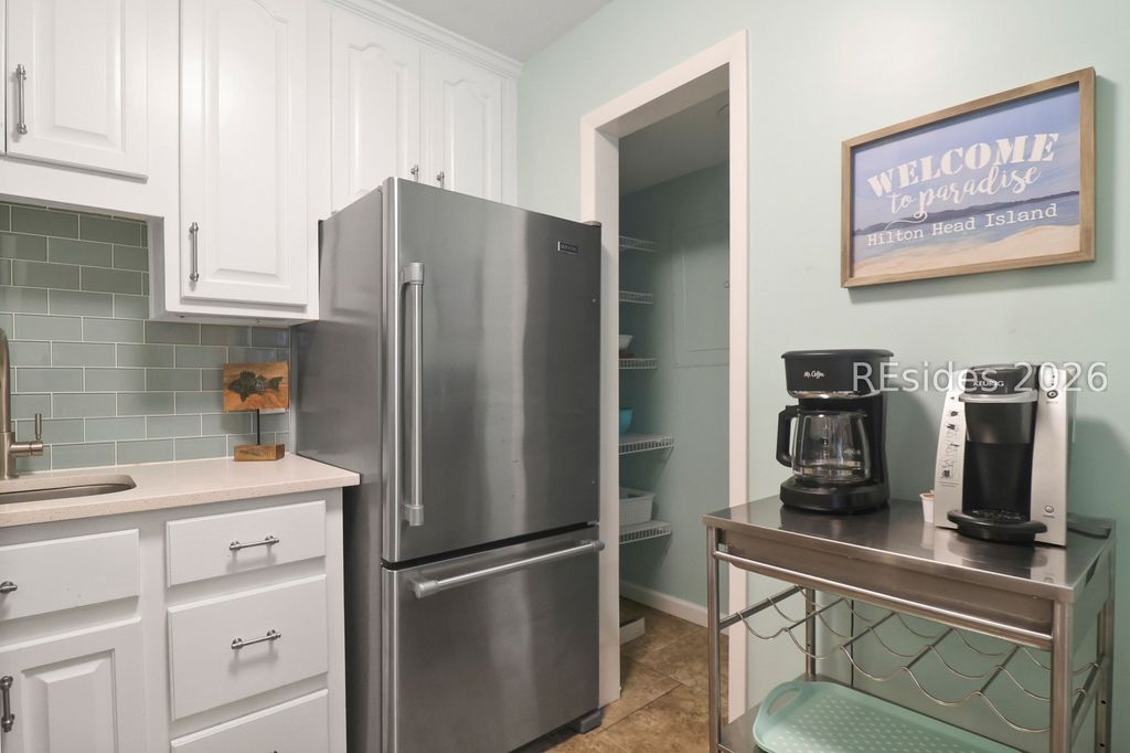 Image 7 of property listing at 125 Cordillo Pkwy Apt 23, Hilton Head Island, SC 29928
