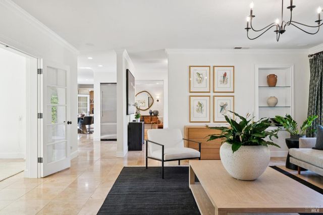 1021 Rose Dr, Napa, CA 94558