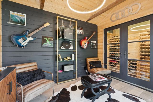 1021 Rose Dr, Napa, CA 94558