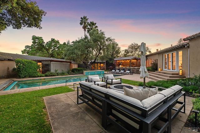 1021 Rose Dr, Napa, CA 94558