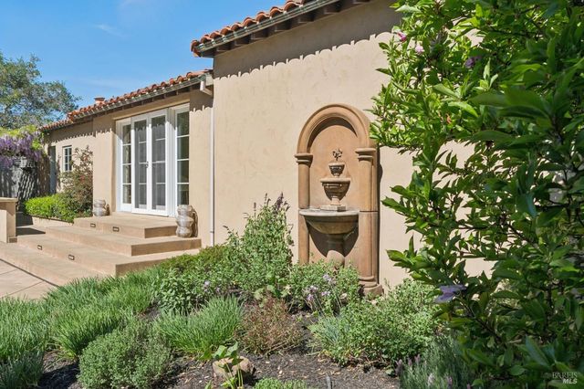 1021 Rose Dr, Napa, CA 94558